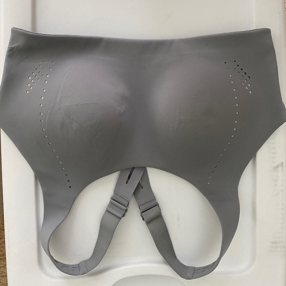 Lululemon Bra 36D pink air soft